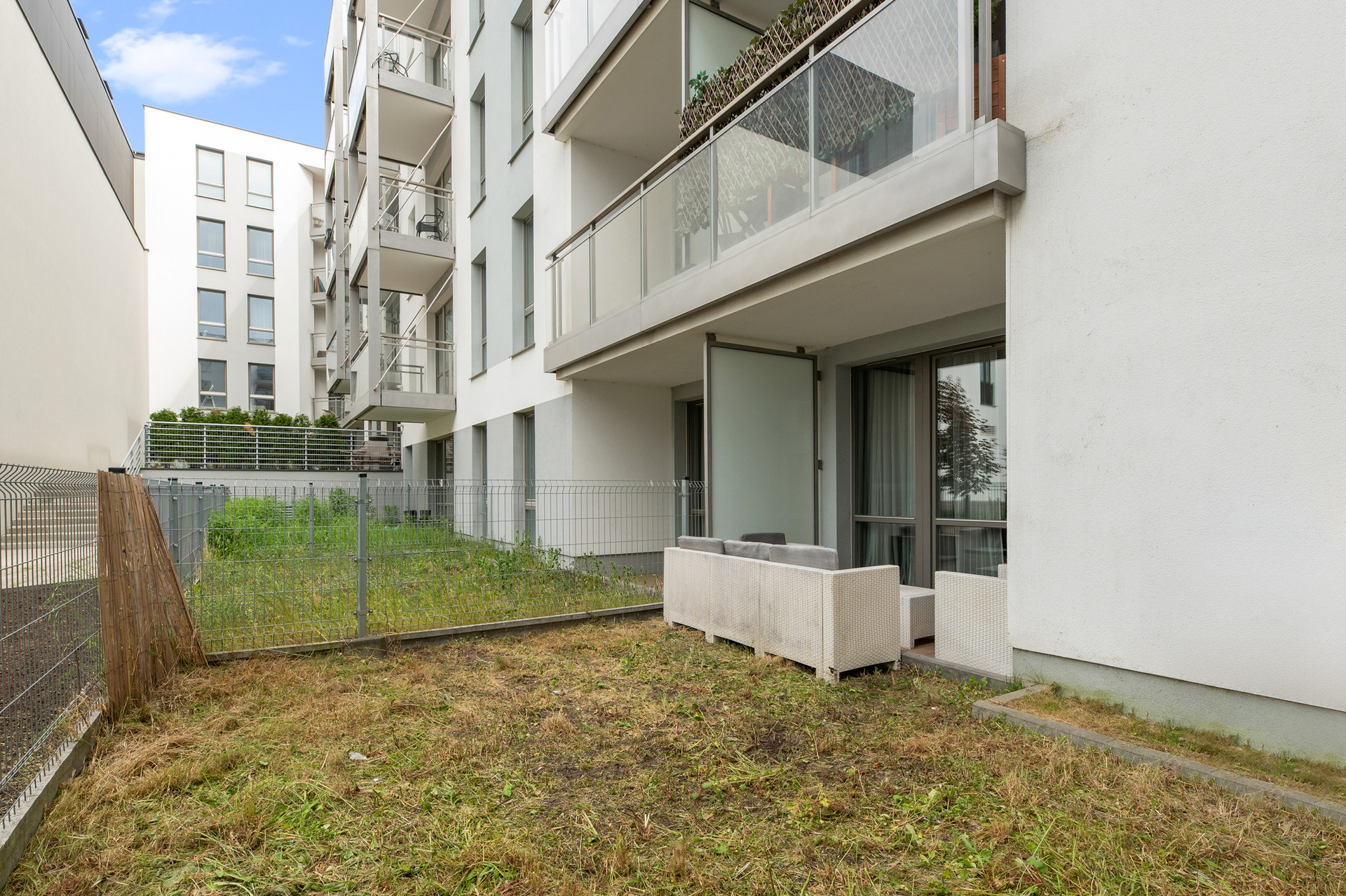 Grand Apartments