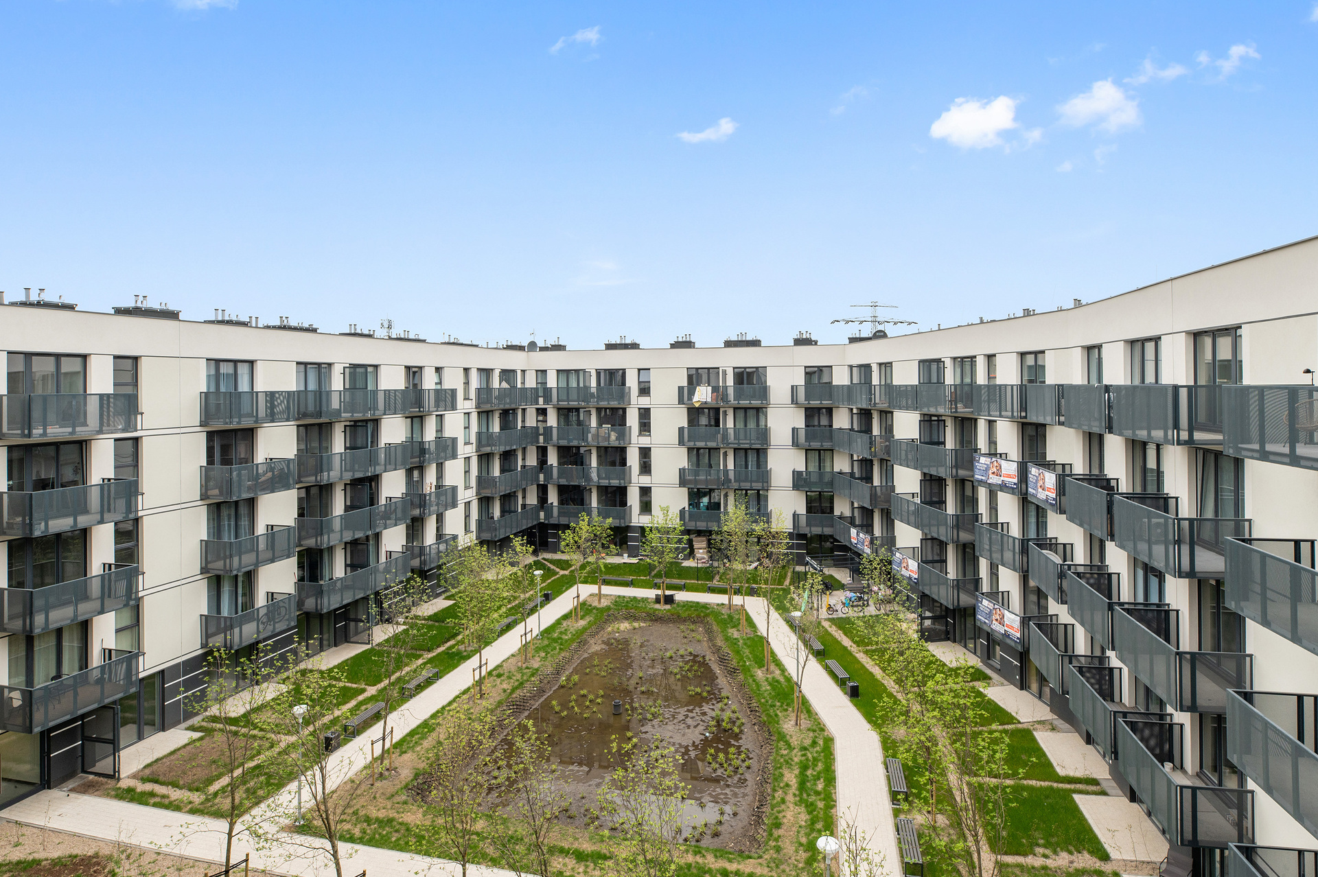 Grand Apartments