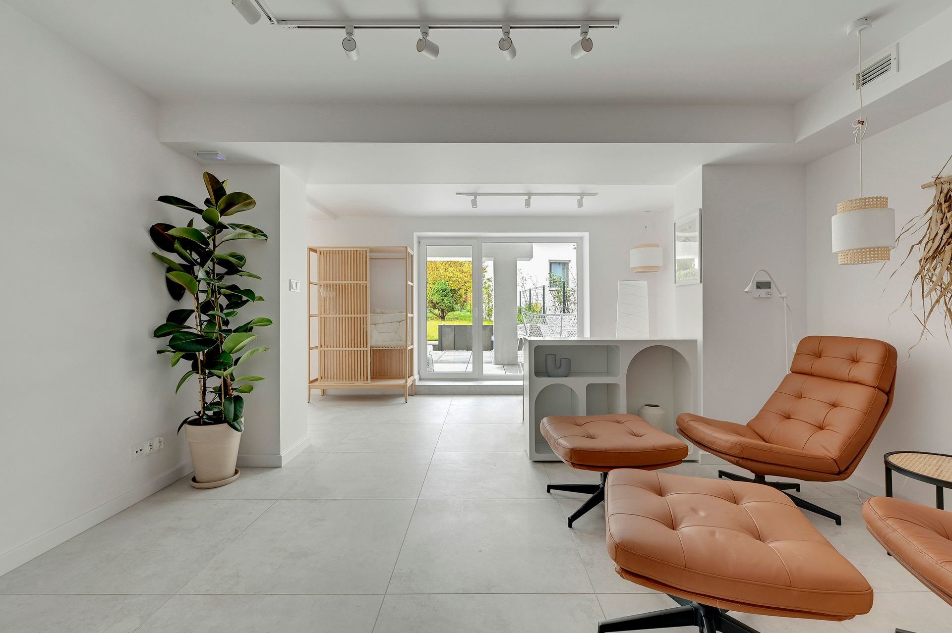 Grand Apartments