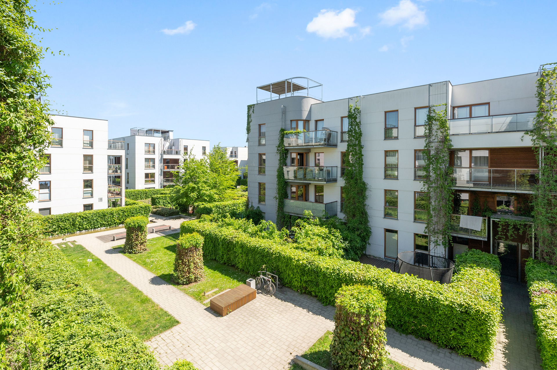 Grand Apartments