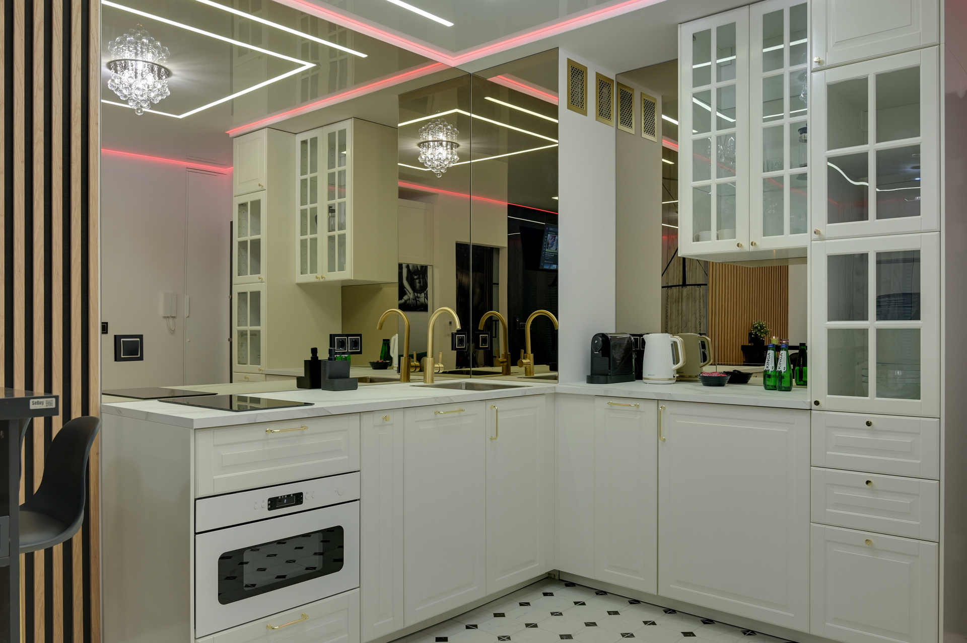 Grand Apartments