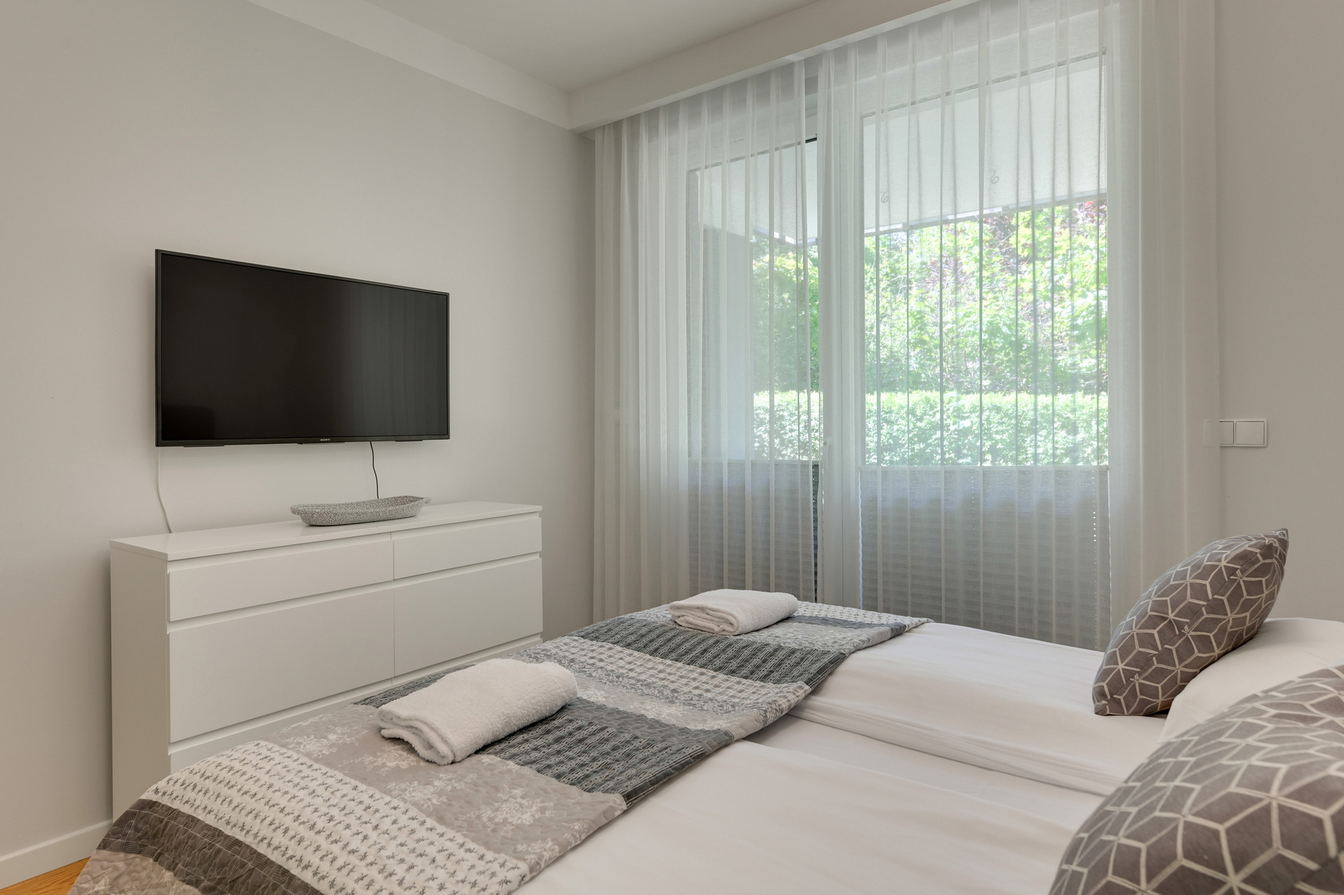 Grand Apartments