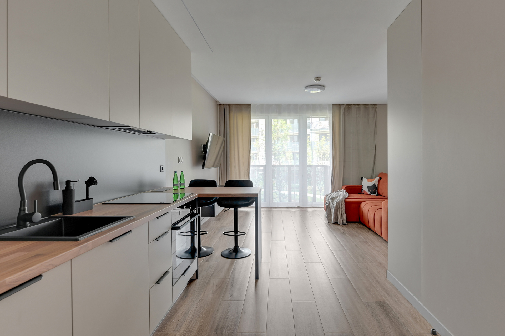 Grand Apartments