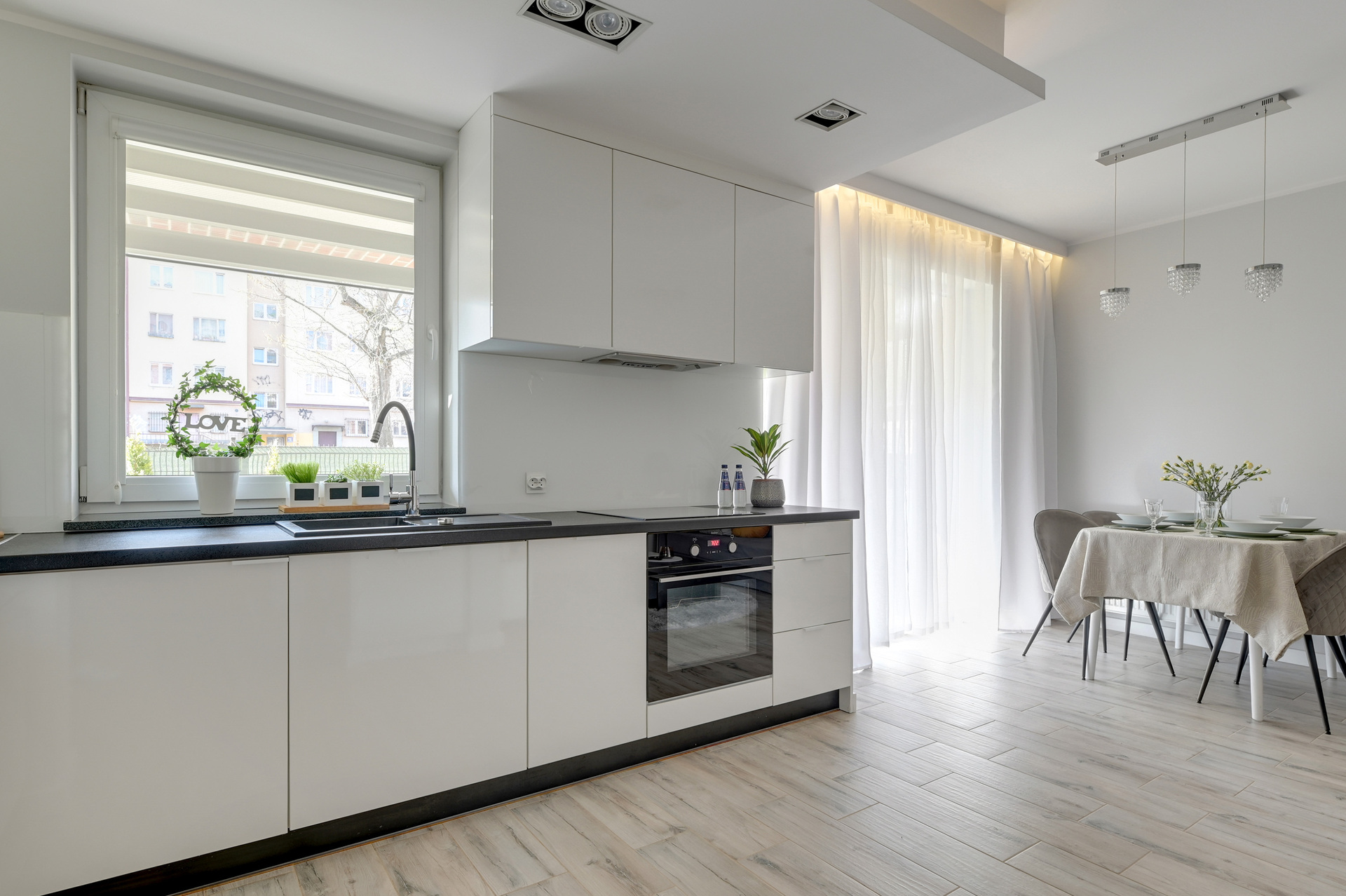 Grand Apartments