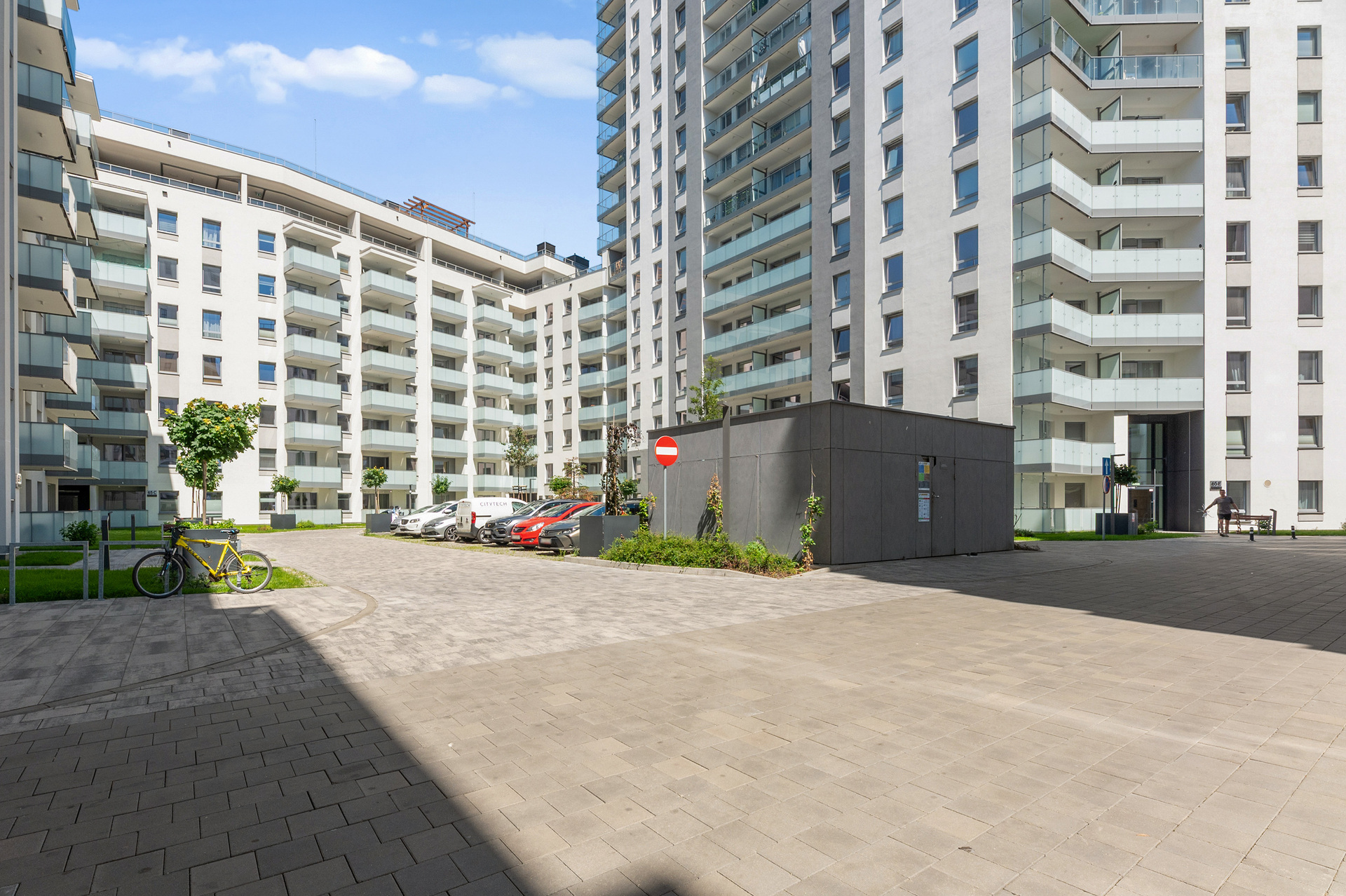 Grand Apartments