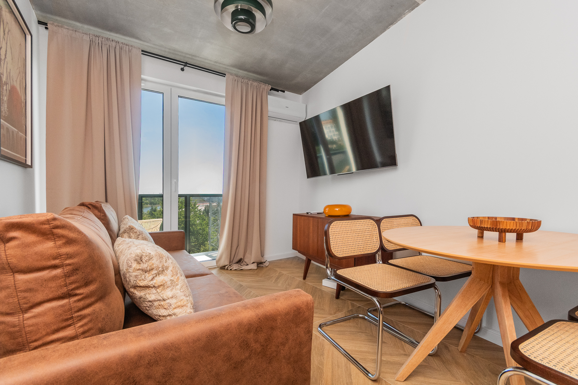 Grand Apartments