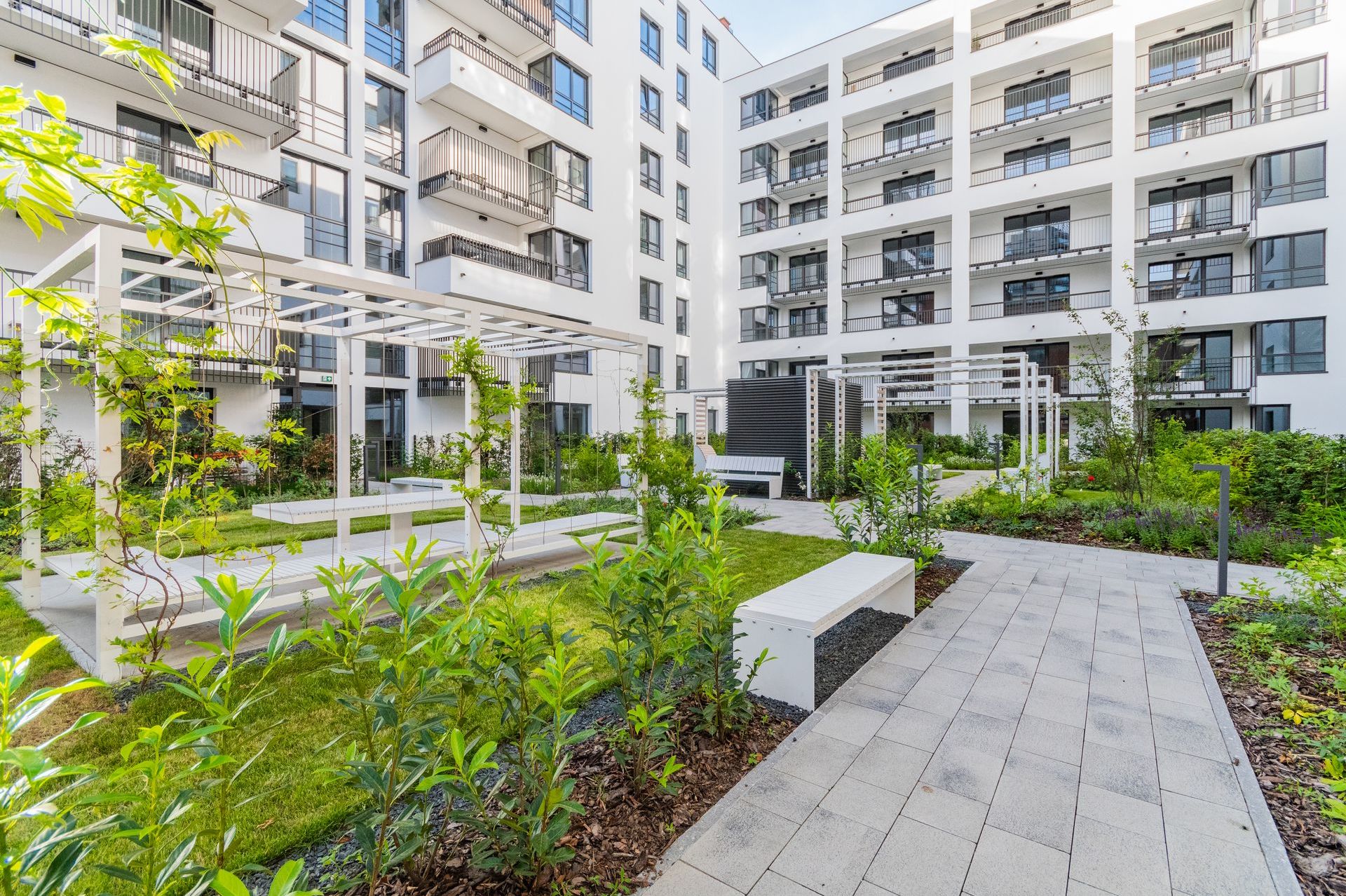 Grand Apartments