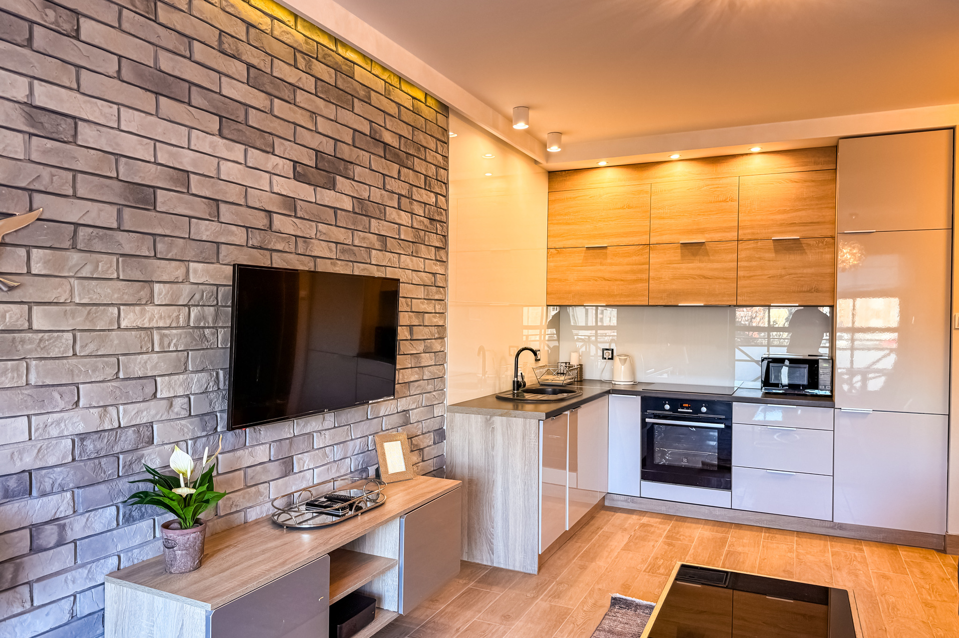 Grand Apartments
