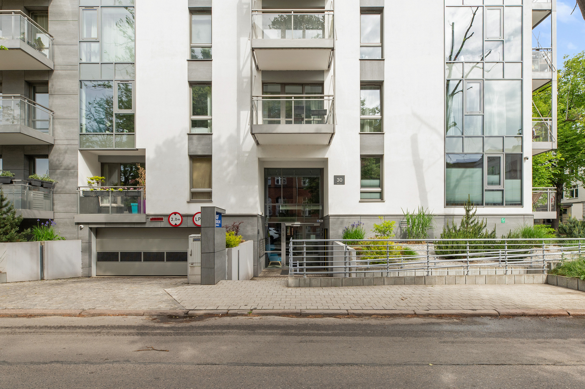 Grand Apartments