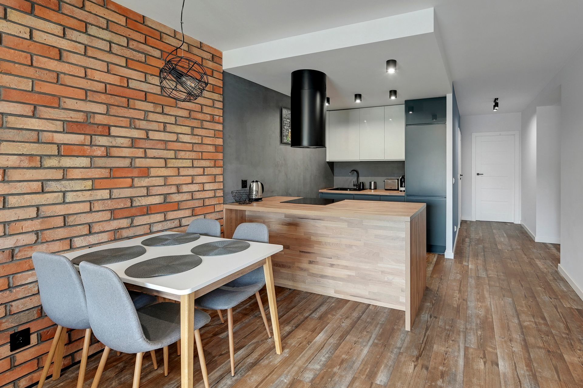 Grand Apartments